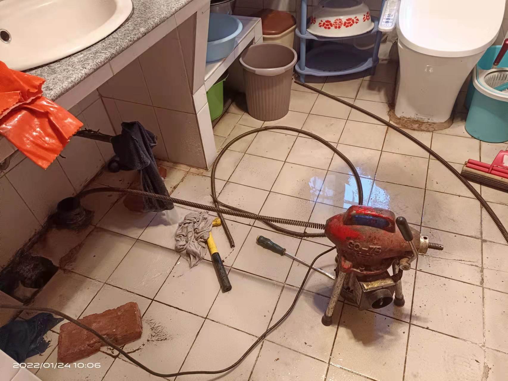 桥头镇疏通厨房下水道，地漏疏通